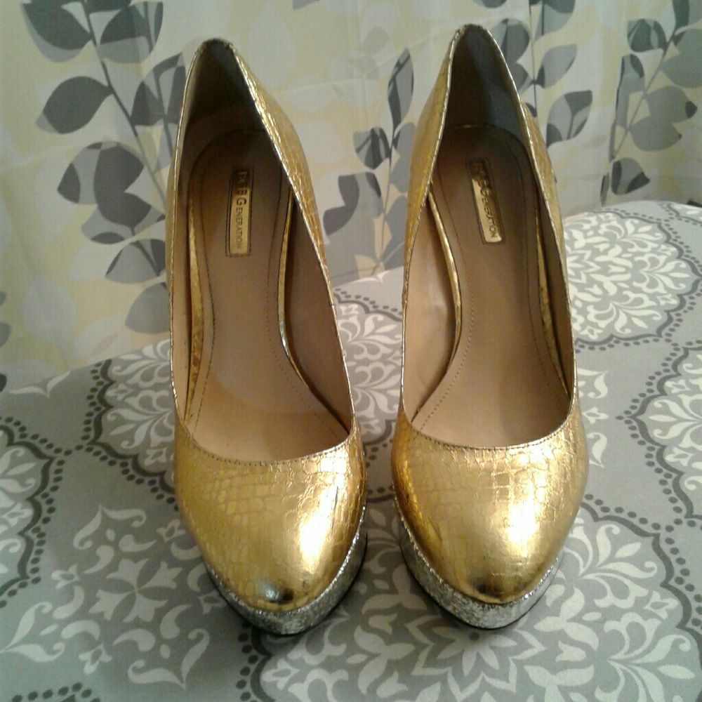 BCBG Gold Platforms